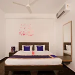 Oyo 9936 Elite Inn