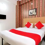 Oyo 75379 Raja Ram Hotel