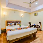 Hotel Royal Abode