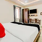 Capital O75502 Hotel Asian International