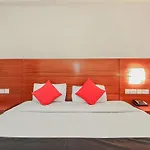 Capital O 35958 Hotel Lake View