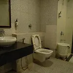 Golden Lotus Hotel