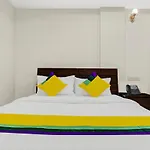 OYO 10595 Hotel Mirras