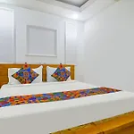 Fabhotel Green Leaf