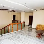 Servostay Kukatpally Spacious 5 Bhk Duplex In Vivekananda Nagar With Parking