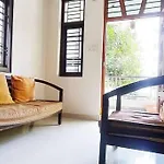 9 Bhk Entire Building In Kphb With Free Parking