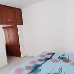 Servostay 2 Bhk Fully Furnished In Hafeezpet #302