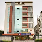 Townhouse Oak Sri Simran Park Hotel Near Secunderabad Railway Station