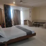 Hotel Metro Heights- Lakdikapul