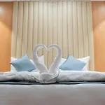 Hotel Tulips Grand