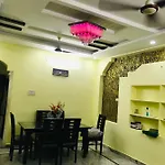 Mr.Mo Guest House