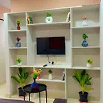 Apricot: 1Bhk Humble Abode In Botanical Gardens