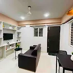 Apricot: 1Bhk Humble Abode In Botanical Gardens