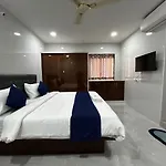 Hotel Dolphin