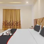 Oyo Flagship Ekasila Suites