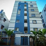 Hivee-1 Rooms & Living Twin Bed Ac
