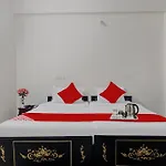 Oyo Hotel Vijay Laxmi Residency Near Erragadda Metro Station