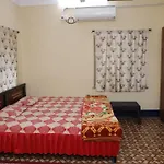 1 Room For 4 Guests Or 2 Bhk For 4 To 10 Guests With Ac For Families