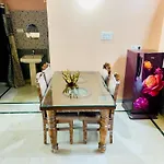 Prince Castle-2Bhk Luxurious Apartment/Guesthouse