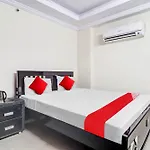 Collection O Sai Paradise Luxury Rooms