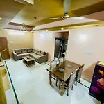 Prince Castle-2Bhk Luxurious Apartment/Guesthouse