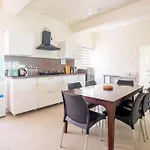 Neemtree Apartments