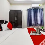 Oyo Msr Guest Inn Near 100Ft Road