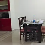 Cozy Corner #2Bhk Near Aig & Us Embassy Gachibowli