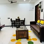 Bluo Penthouse - Terrace Garden Gachibowli