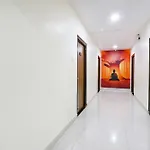 Fabhotel Royal Signature - Nr Hitech City
