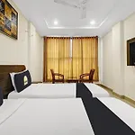 Super Townhouse Oak Lb Nagar Ramoji