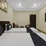 Super Townhouse Oak Lb Nagar Ramoji