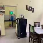 Kesarhomes Flt101 2Bhk 1St Flr -Homestay-Lift-Ac-Kukatpally