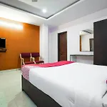 Hotel O Mint Leaves Near Alcazar Mall