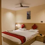 Lumis Studio Apartment