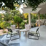 Jlr Farm Stay