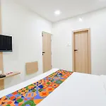 Fabhotel Narsingi - Nr Global Eye Hospital, Narsingi