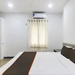Hotel Luxury Prestige - Banjara Hills City View With Complimentary Breakfast
