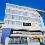 Super Hotel Srh Luxury Rooms Near Rail Nilayam, Ncl.