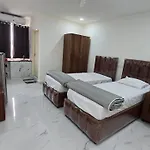 Single Suite Room
