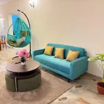 Evara Grand Vista - Fully Equipped 3Bhk Near Amb