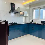 Viola Suites