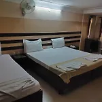 Suprahbat Hotel