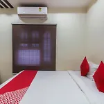OYO 70678 Sri Harsha Residency