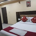 Blossoms Room Holiday Inn- Lakdikapul
