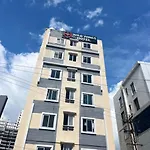 Wildwings Hotel