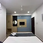 Wildwings Hotel