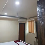 Blossoms Room Hotel Alekhya Residency- Luxury Lollection