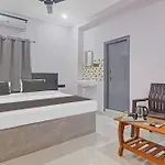 Collection O Chirag Stay