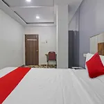 Super Hotel O Sri Sai Regency